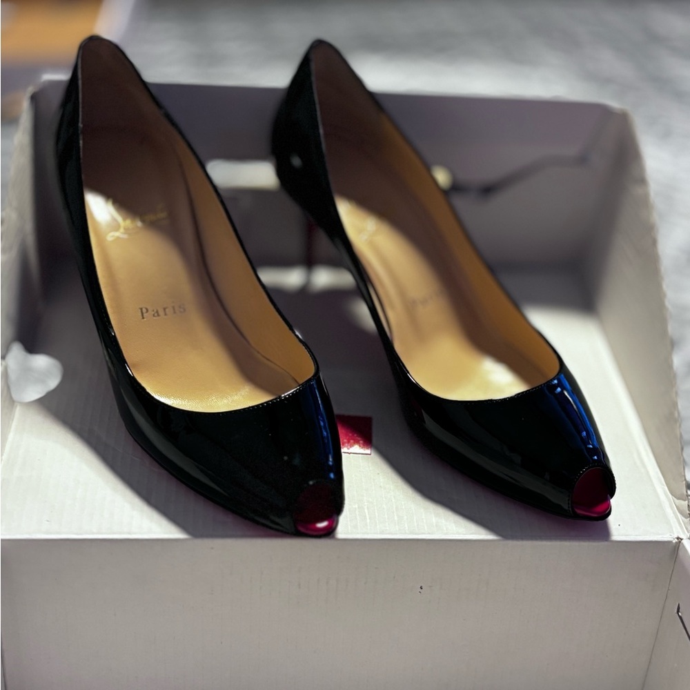 Christian Louboutin Shoes size 7 - Picture 9 of 9